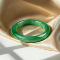 I-load ang larawan sa Gallery viewer, Manjushri Energy & Healing Jade Bangle